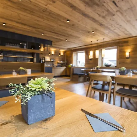 Landgasthof Zahn Отель 3*